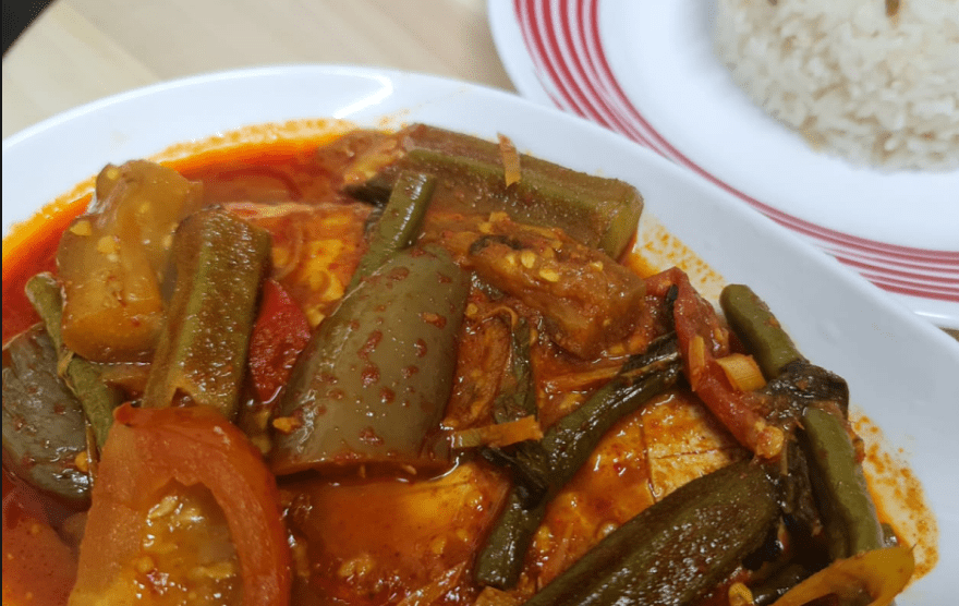 酸辣魚配香料飯 Ikan Assam Pedas